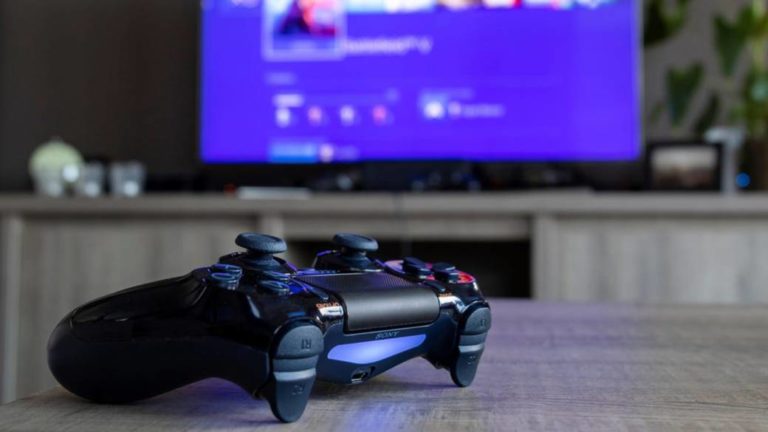 How to watch Netflix and HBO on PS4