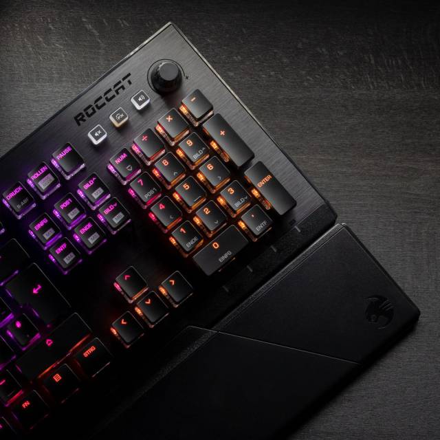 Roccat Vulcan 121 AIMO, Review