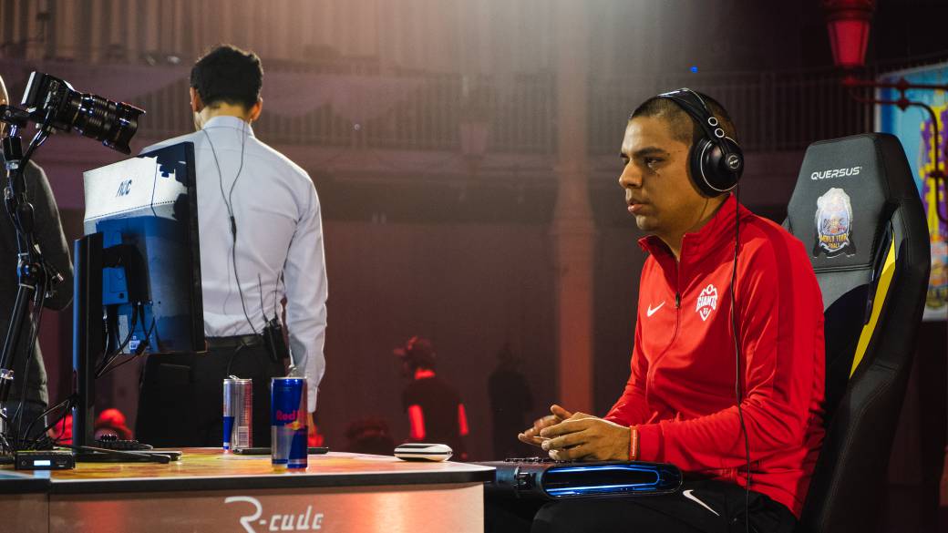 Shanks, new RedBull athlete: "The online EVO will force to improve the netcode of the games"