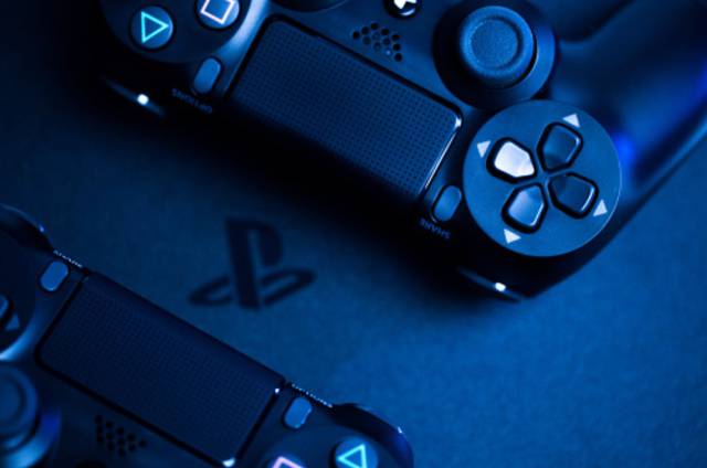 PS4 how to cool and reduce console noise tricks tips