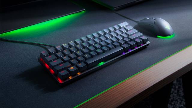 Razer Huntsman Mini, review. As compact as recommended