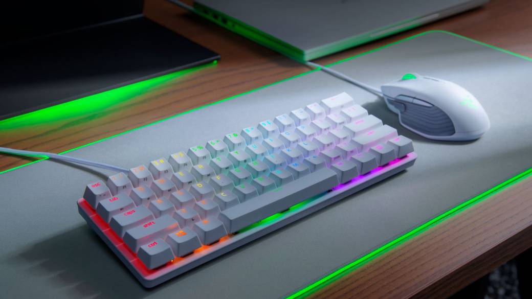 Razer Huntsman Mini, review. As compact as recommended