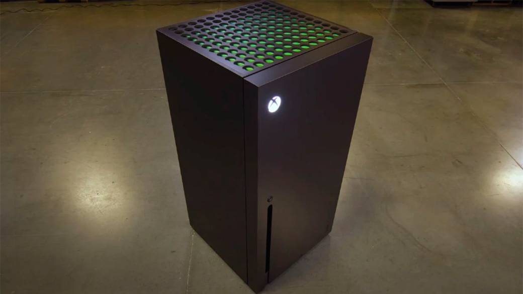 This is the gigantic refrigerator in the shape of Xbox Series X that can be yours