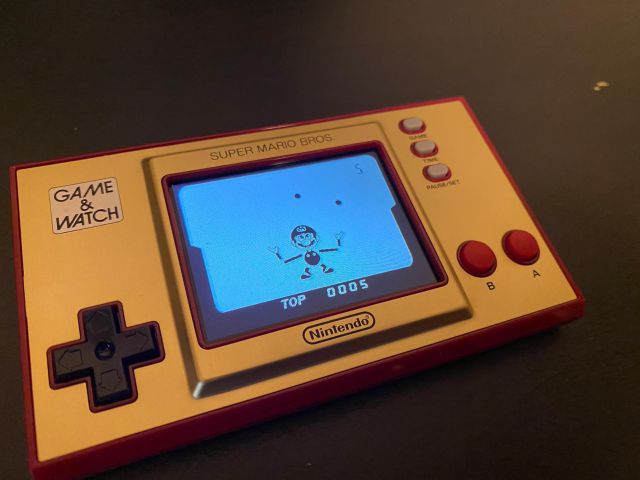 Game & Watch Super Mario Bros., impressions of the return of a classic