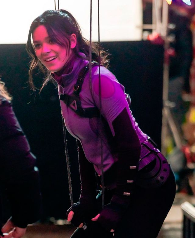 Hawkeye Hailee Steinfeld S First Words As Kate Bishop And New Action Photos