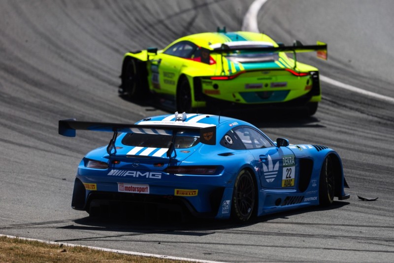 "A really great move": Lucas Auer fumes over Nicki Thiim's "tank-slapper"