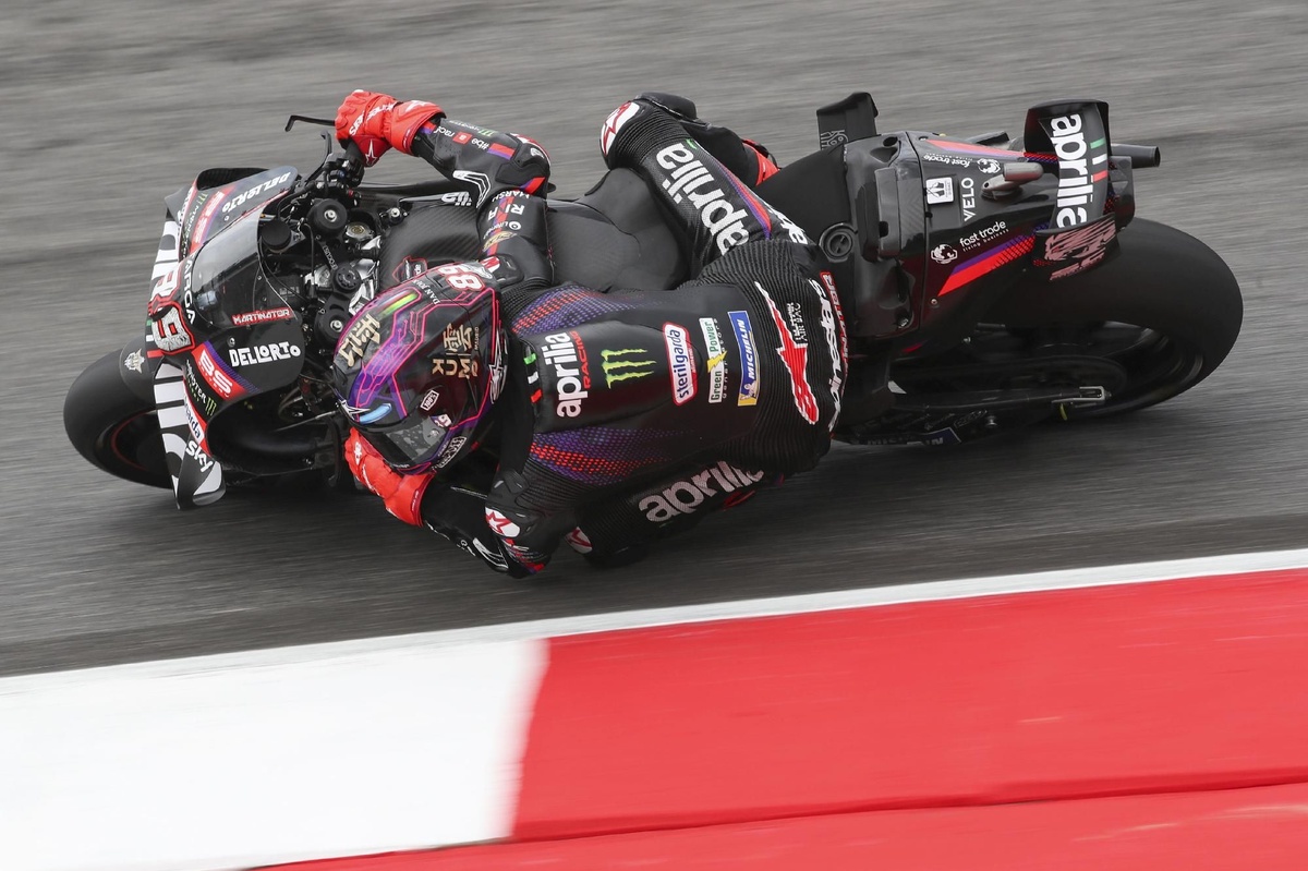 Jorge Martin rattled by Barcelona tumble: “I always feel I’m on the brink of a crash”