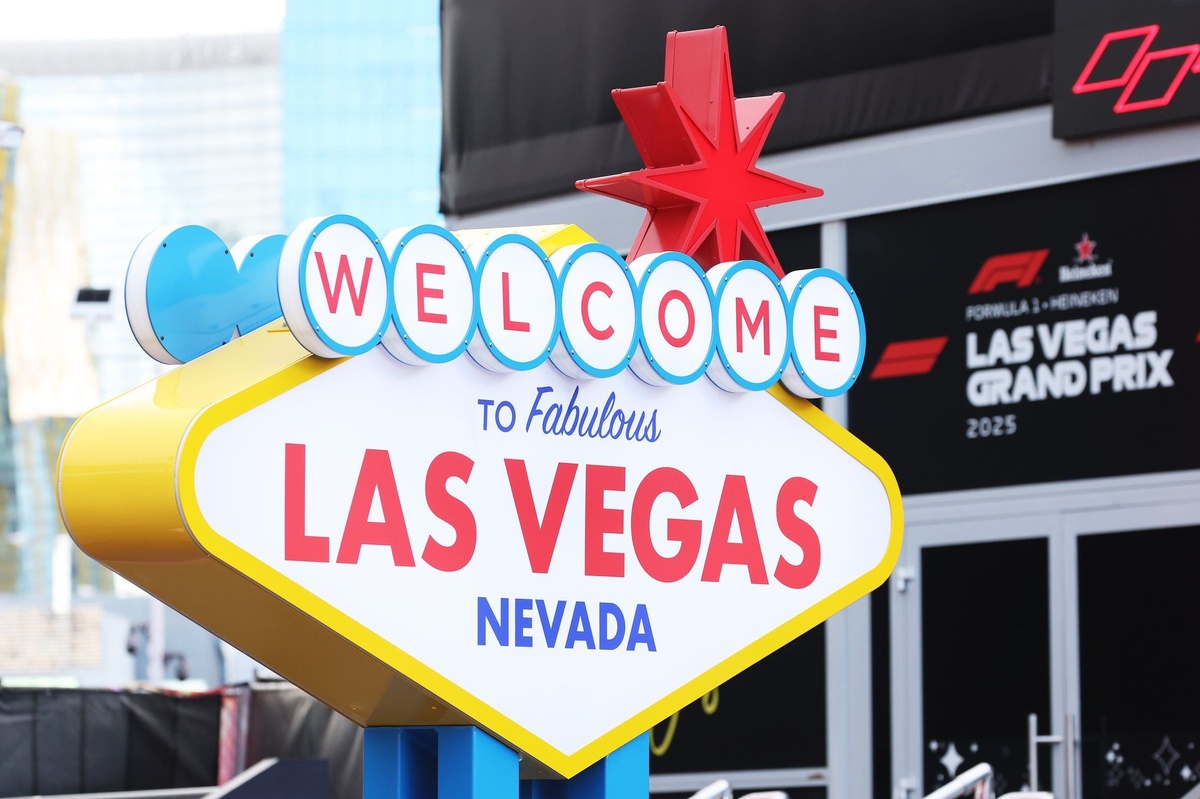 [EMBARGO UNTIL 11 PM BST / MIDNIGHT CEST / 6 PM EST] F1 to stay in Las Vegas until 2037 after signing 10-year extension