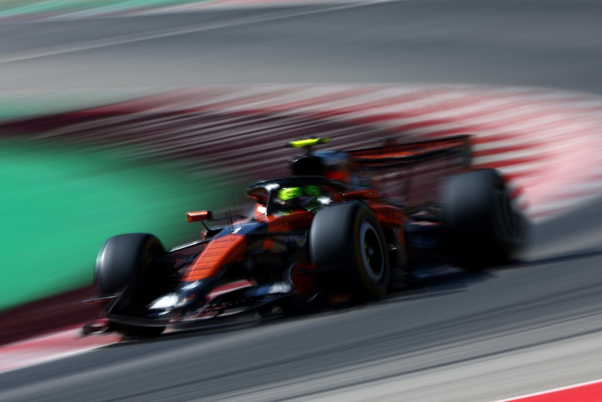F1 Barcelona GP: Lando Norris edges 0.009s clear of George Russel