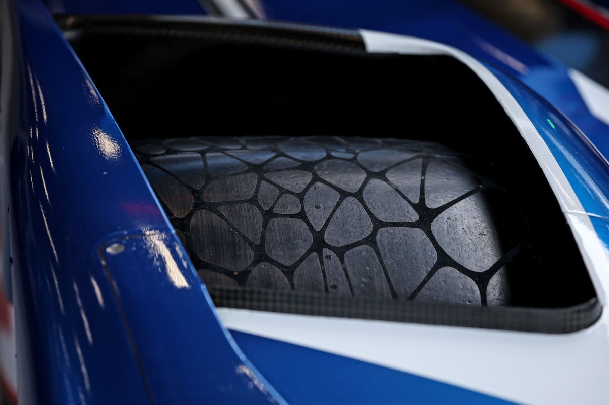 Michelin’s Le Mans Slick Tyre: Why It Features a Tread Pattern