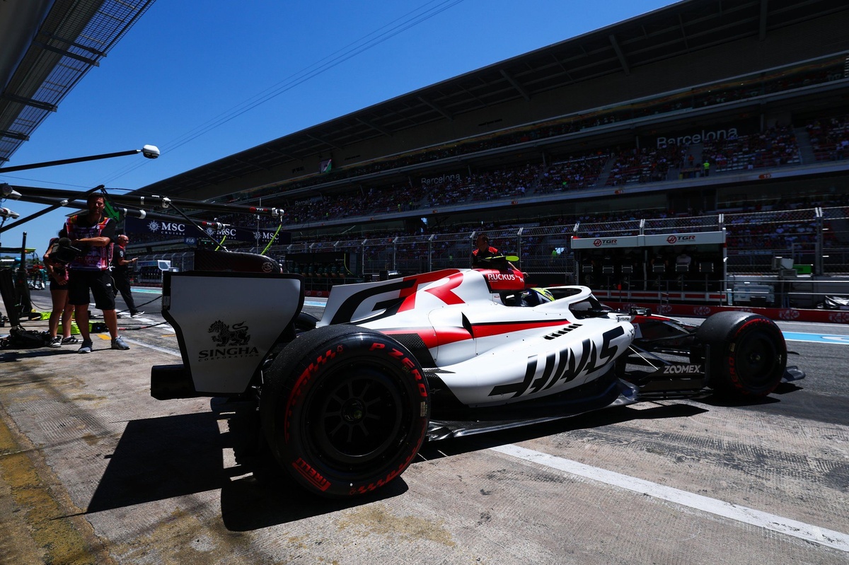 Oliver Bearman Stunned by Barcelona Q2 Performance After FP3’s Worst Car