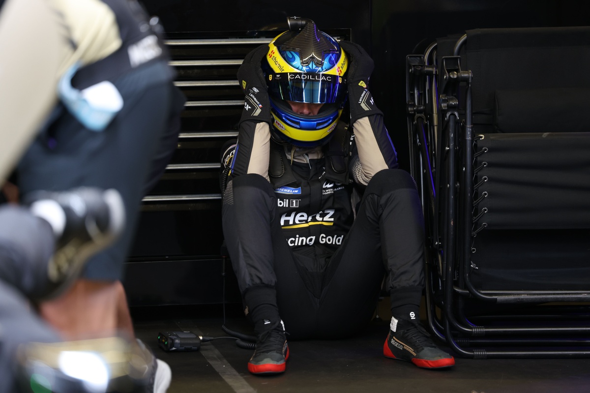 Cadillac failure darkens Le Mans: Bourdais calls it a dagger in the heart