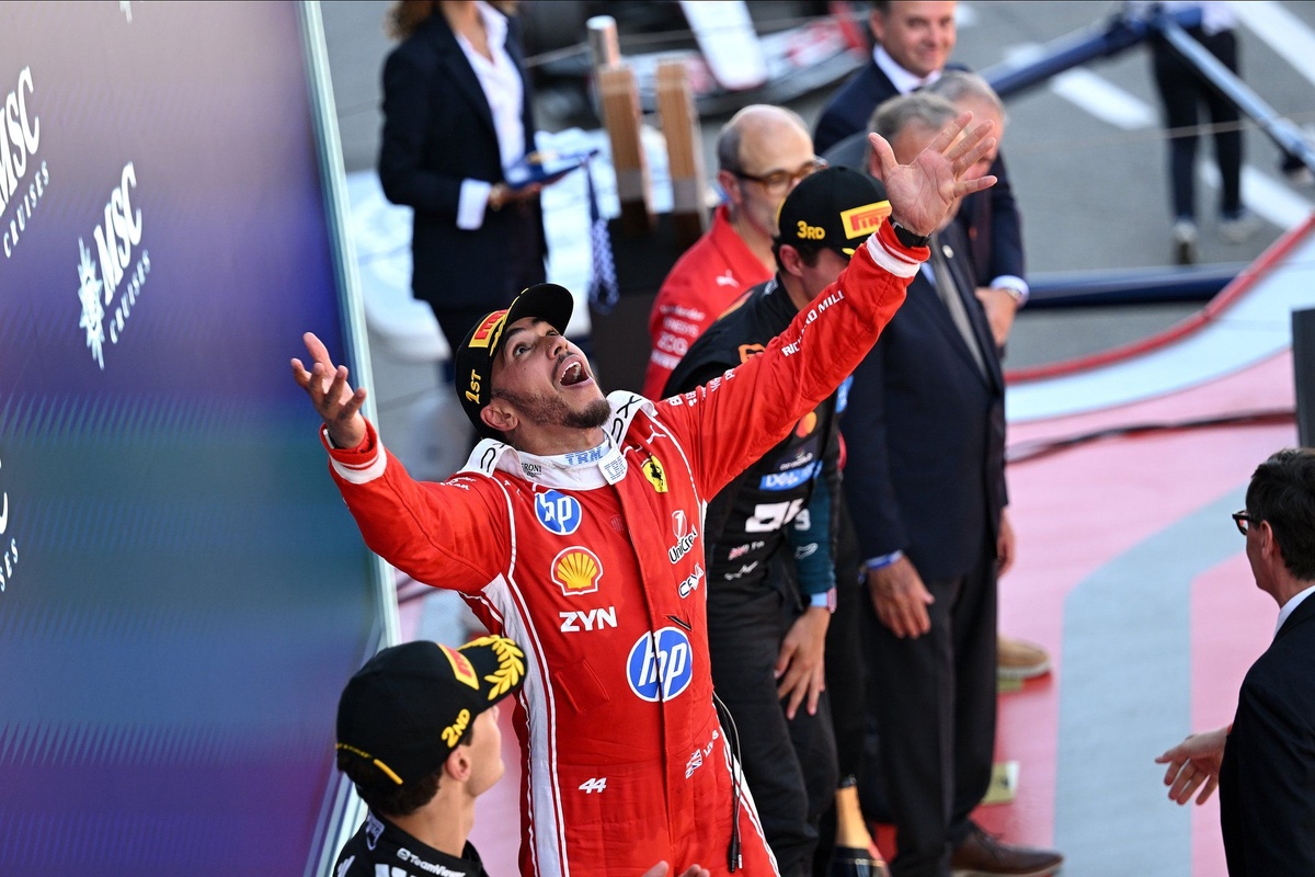 Nico Rosberg cheers Lewis Hamilton after historic Barcelona F1 victory, boosting momentum