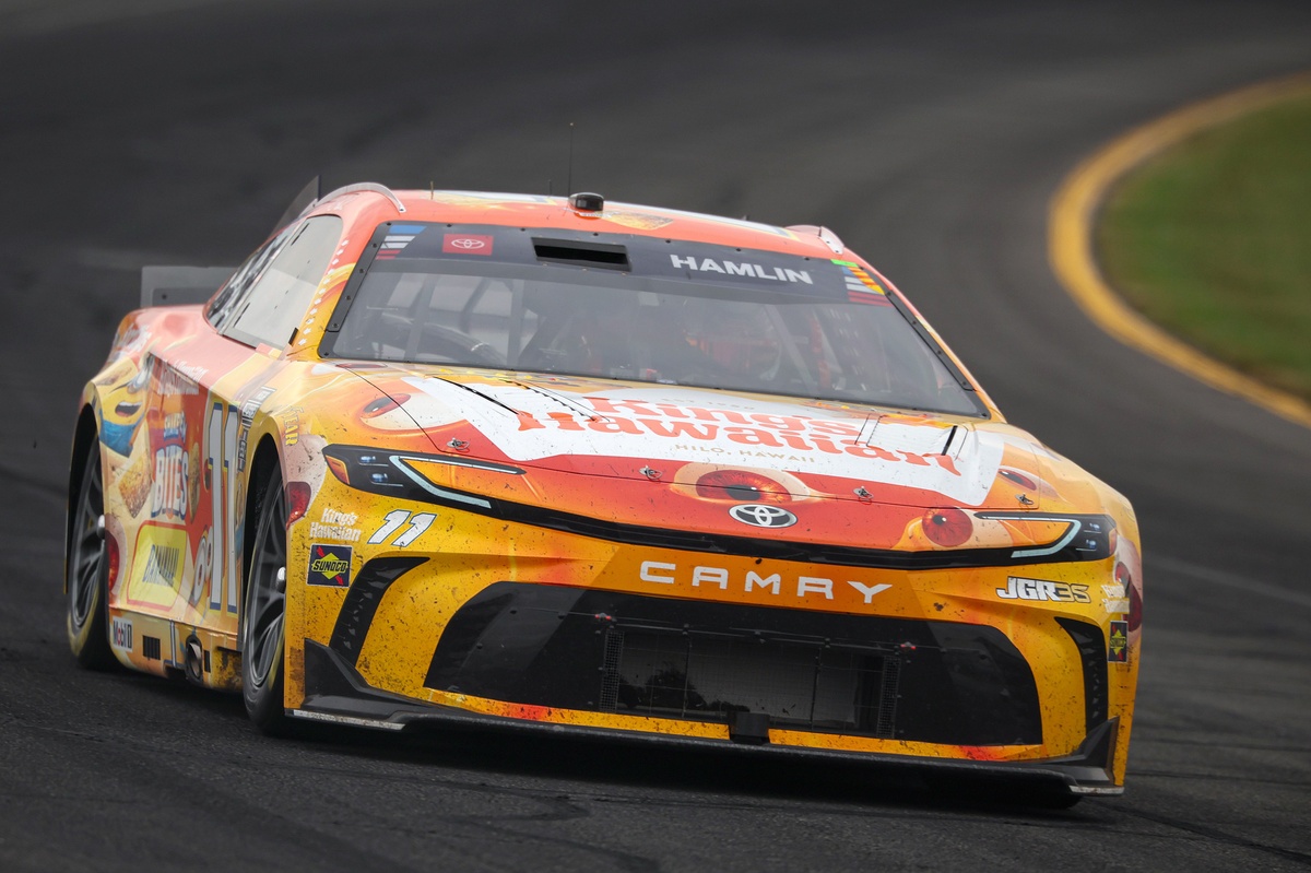 Hamlin Wins Third Straight NASCAR Cup Race at Pocono, Dethrones Reddick