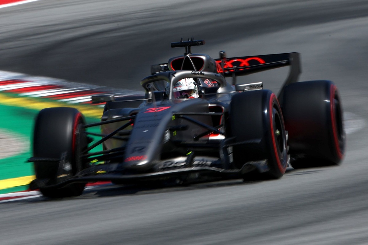 Top 10 Bizarre & Shocking Formula 1 Retirements Ever