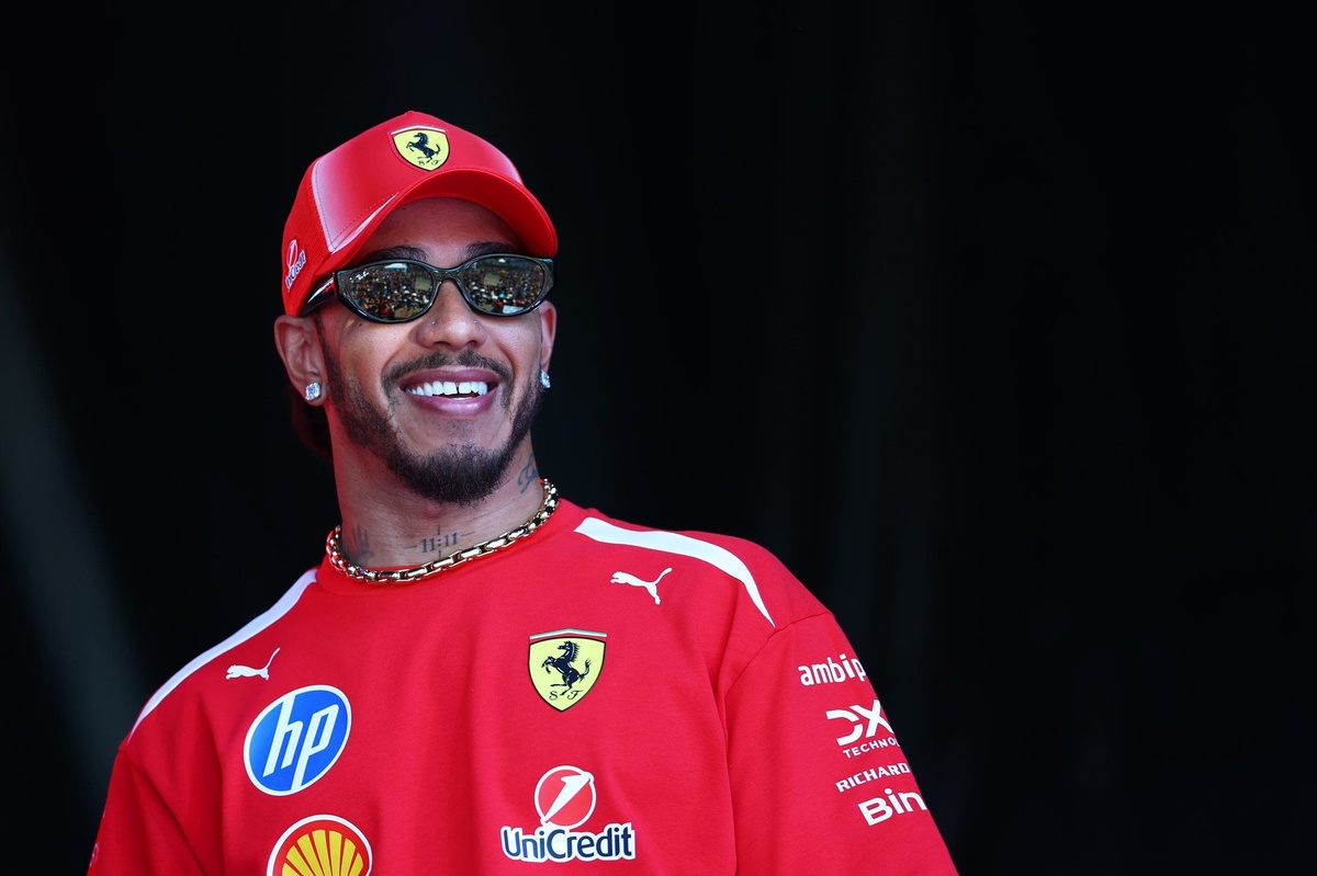 Ferrari Urged to Back Lewis Hamilton for 2026 F1 Title Run
