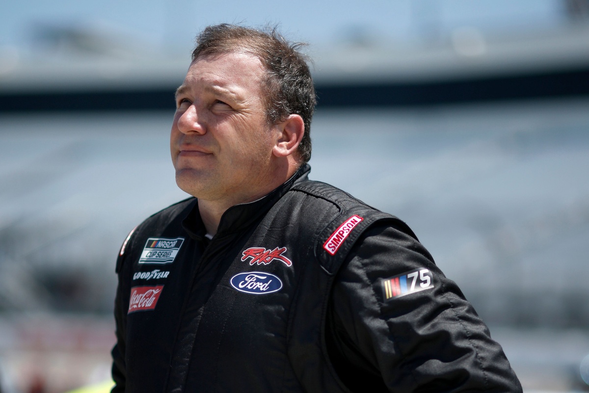 Ryan Newman Debuts in NASCAR Truck Series with Kaulig-Ram Team.