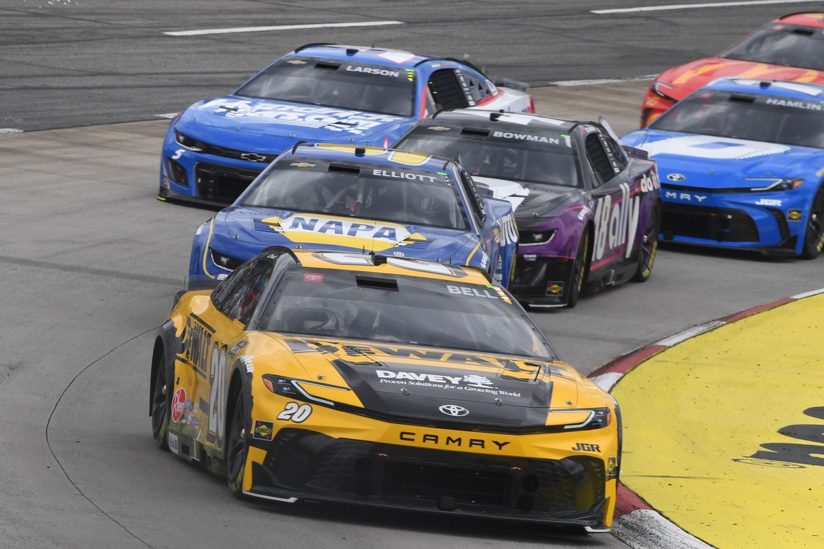NASCAR Orders Cup Teams to Strip Bumper Foam for Short‑Track Races