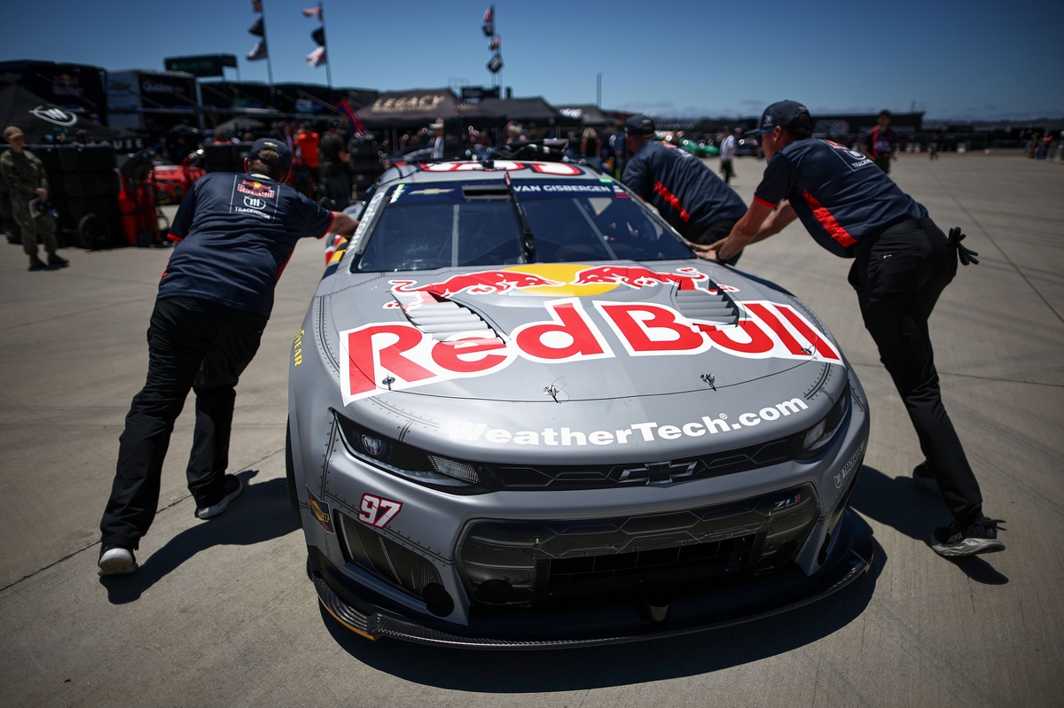 Shane van Gisbergen: “Two Weeks in a Row, Same Spud Still Ousts Austin Hill”