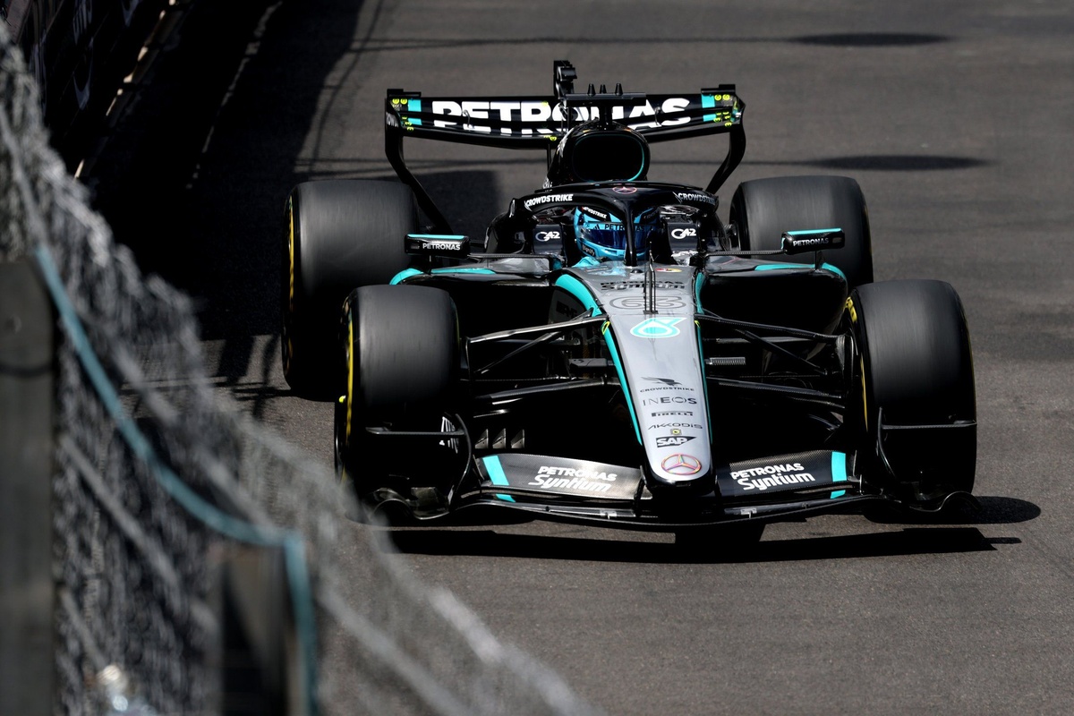 Mercedes Faces Ferrari Pressure in 2024 F1, Urged to Accelerate Upgrade Plans