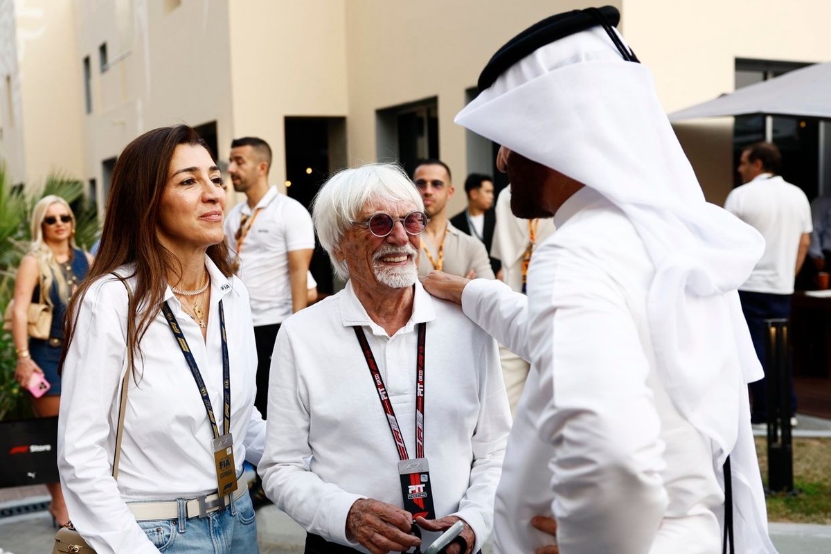 Bernie Ecclestone backs V8 engine revival in motorsport