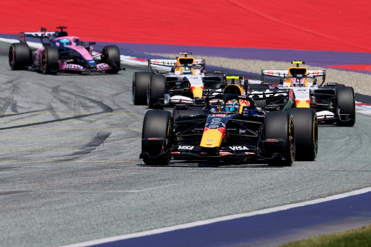 Former Mechanic Highlights Red Bull’s Austrian GP Upgrade, Comparing It to a B‑spec F1 Car