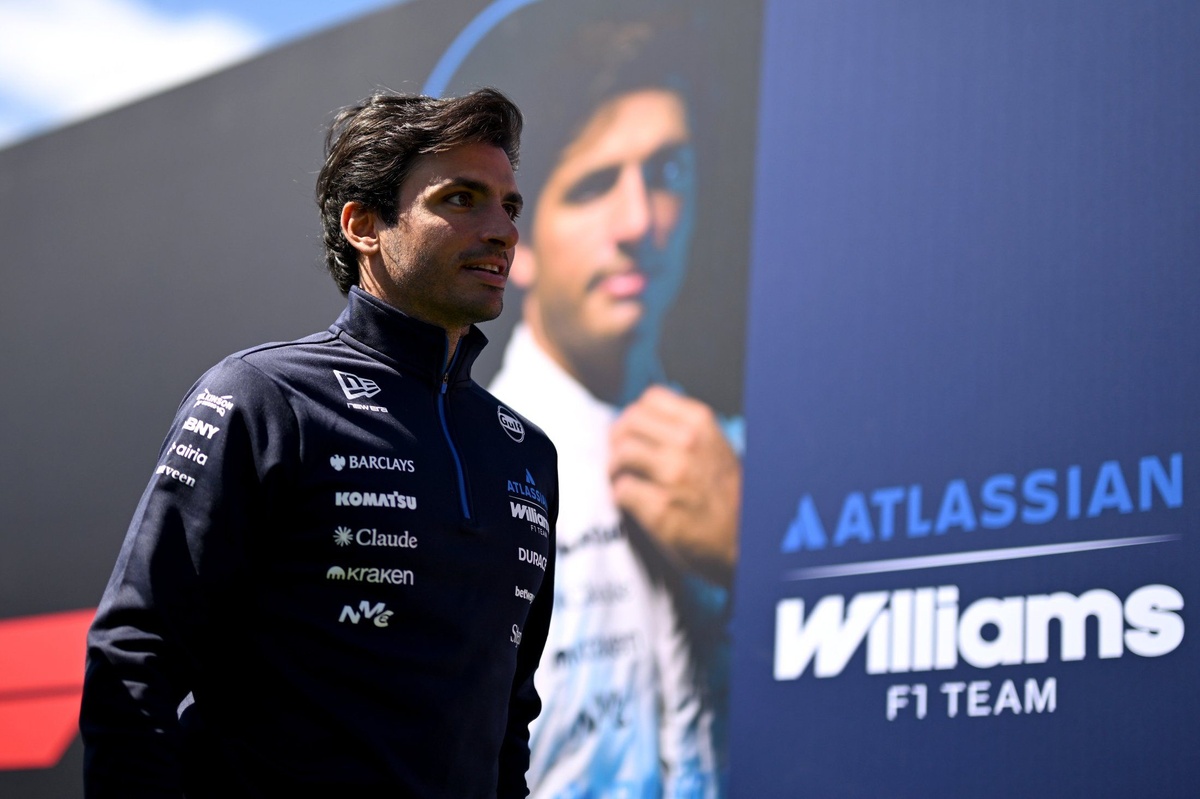 Sainz says he’s not yet planning an F1 move beyond Williams until summer break