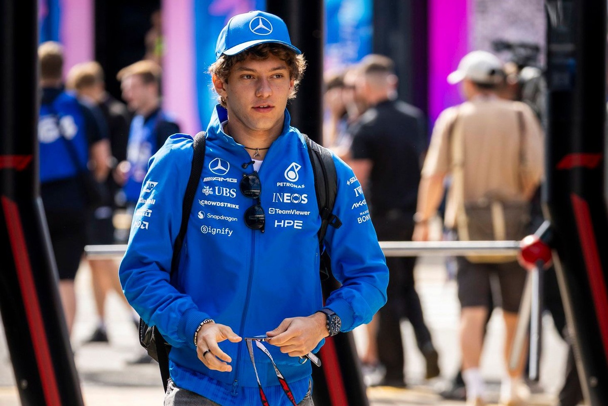Silverstone Redemption: Kimi Antonelli Rebounds from Setback and Tackles F1 Pressure