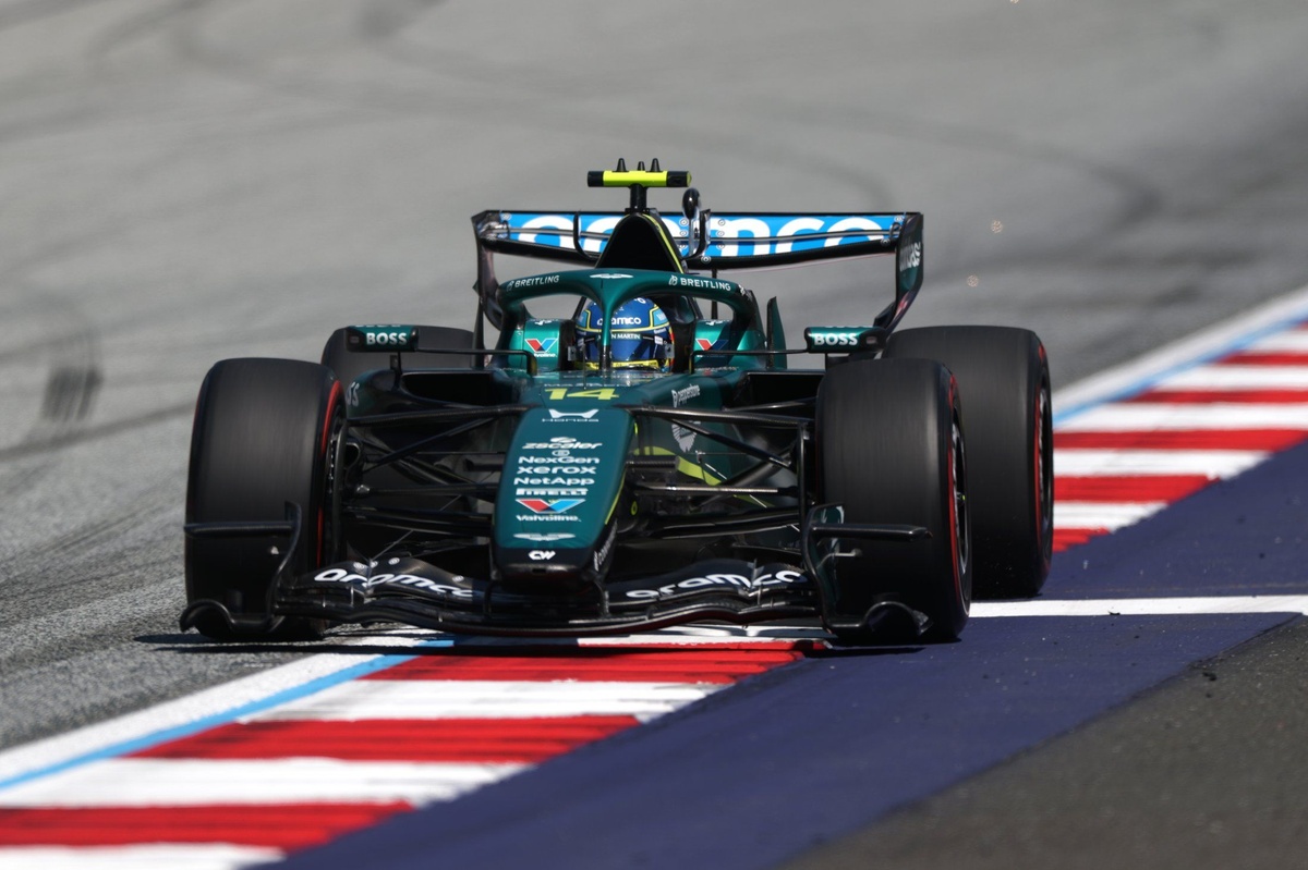 Fernando Alonso denies claim that Aston Martin Hungarian GP upgrade will decide his future