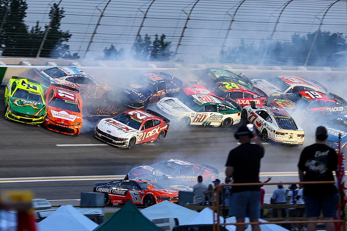 NASCAR at Atlanta & Lime Rock: Weekend Broadcast Times, Start Schedule & TV Guide