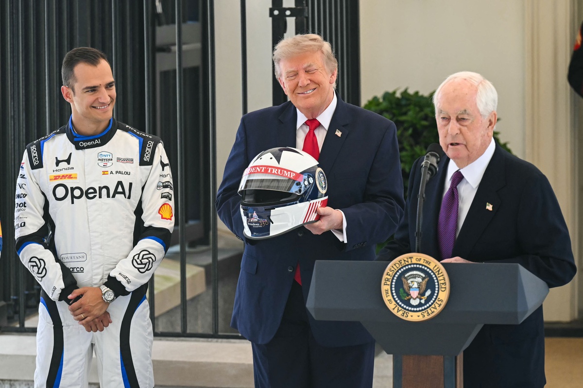 Trump Hosts IndyCar Stars at Exclusive White House Event
