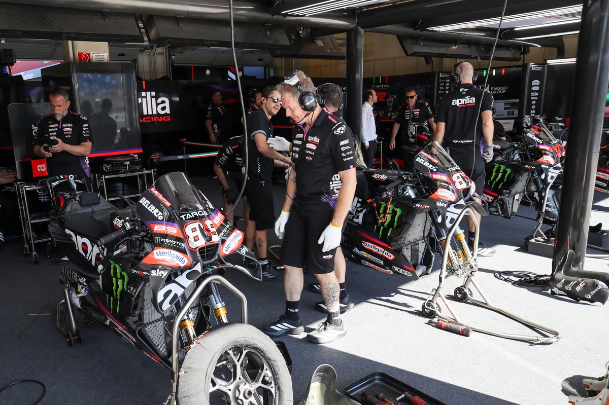 MotoGP's single-bike proposal on brink of collapse