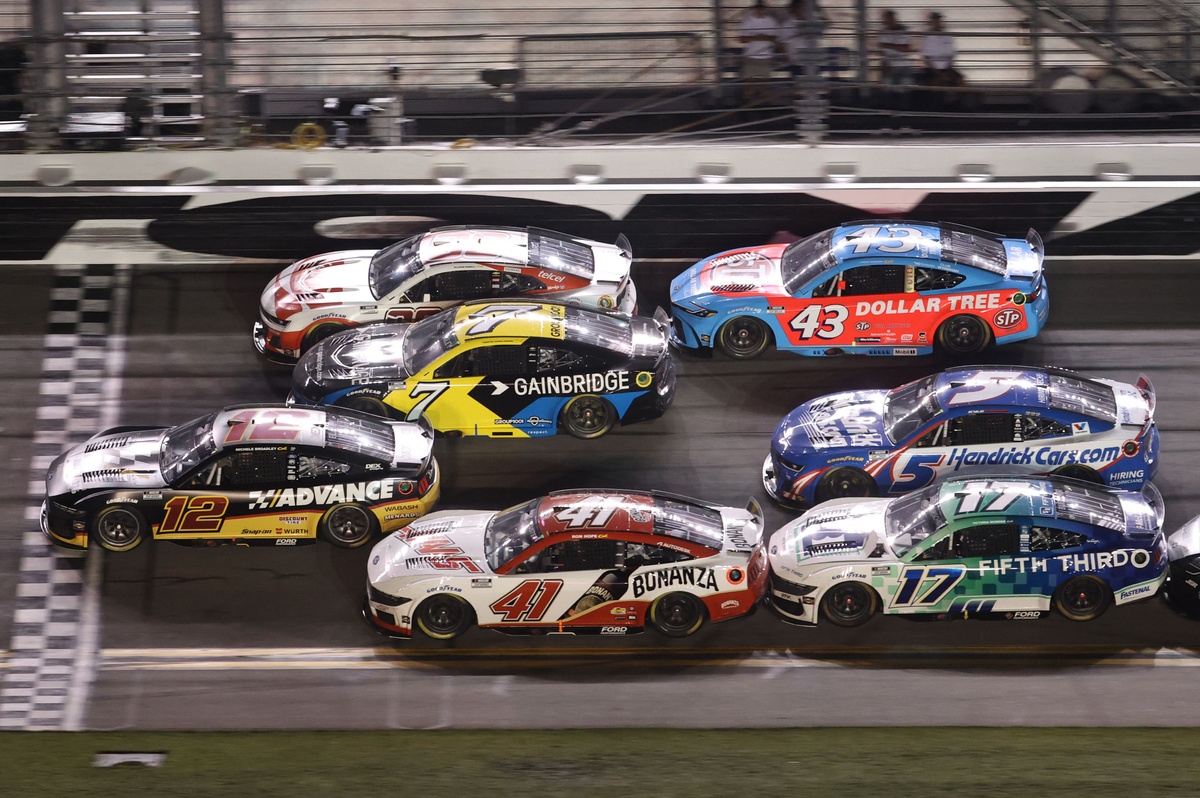 Why Cutting Engine Power Enhances NASCAR Superspeedway Racing: Speed, Safety, Competition