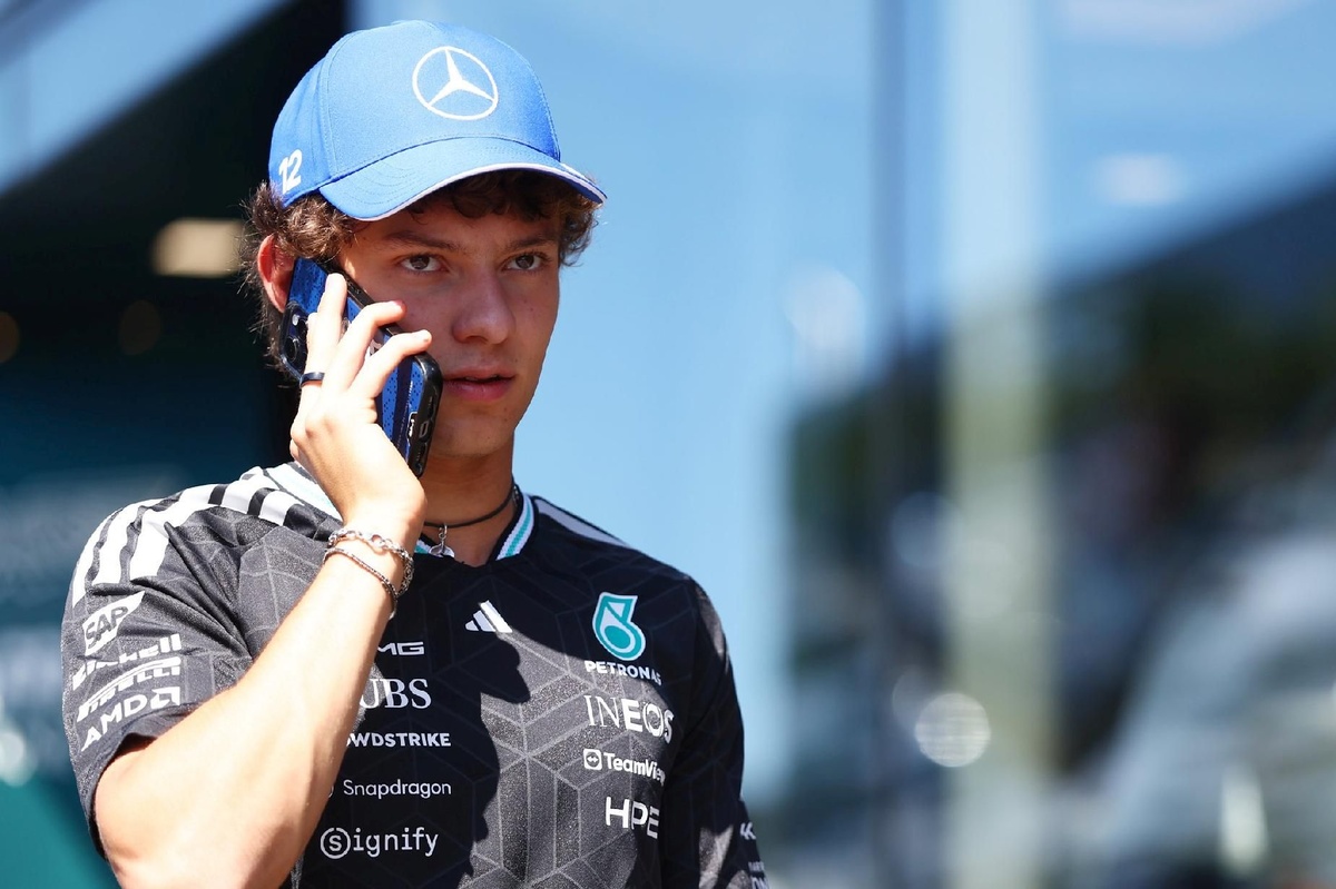 Montoya calls Kimi Antonelli his biggest threat to an F1 title.