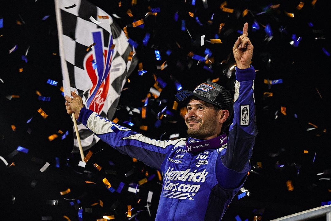 Kyle Larson Clinches Knoxville Nationals Pole, Accepts Likely Race Absence
