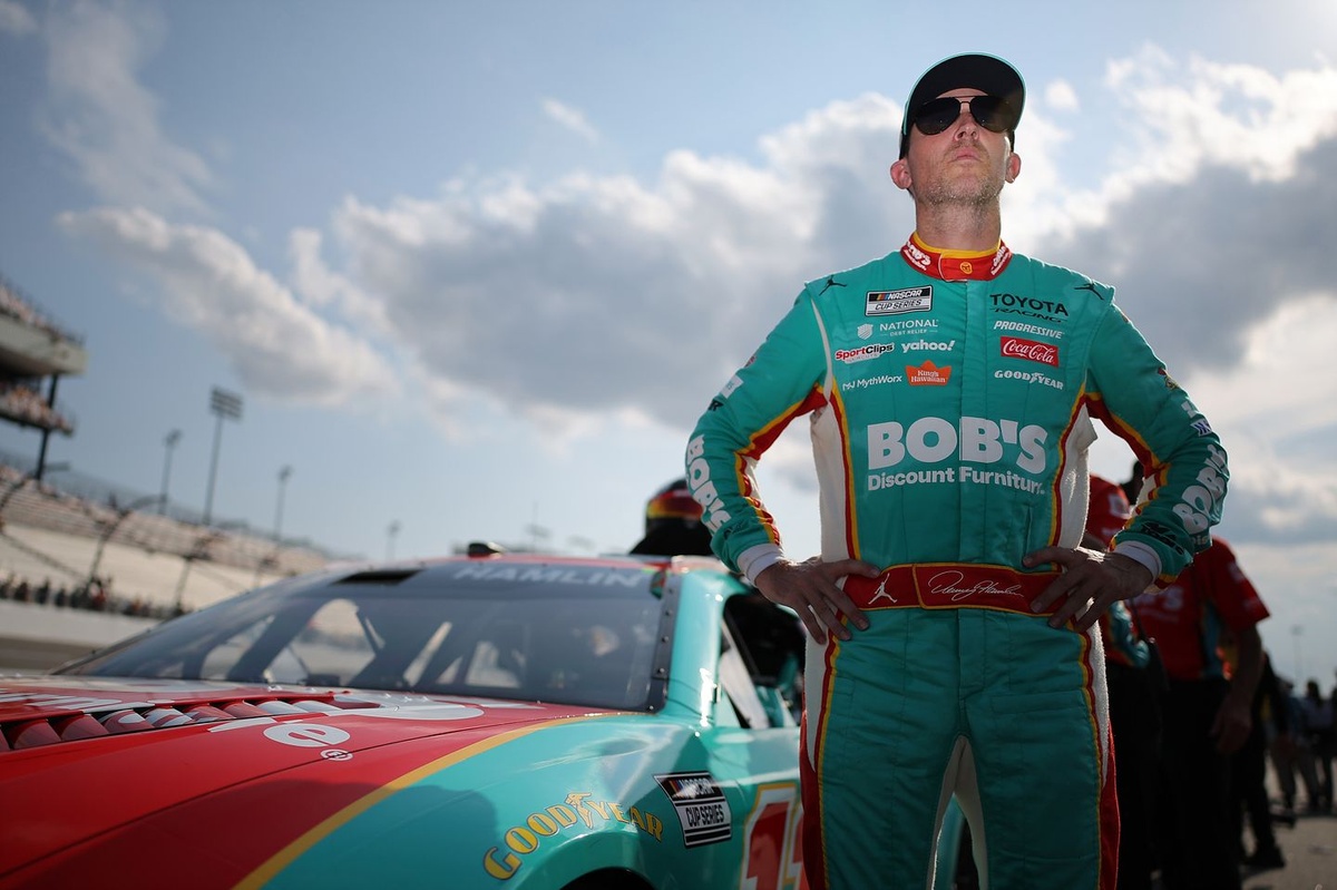 Richmond Raceway Honors Denny Hamlin & Family with Heartfelt Tribute