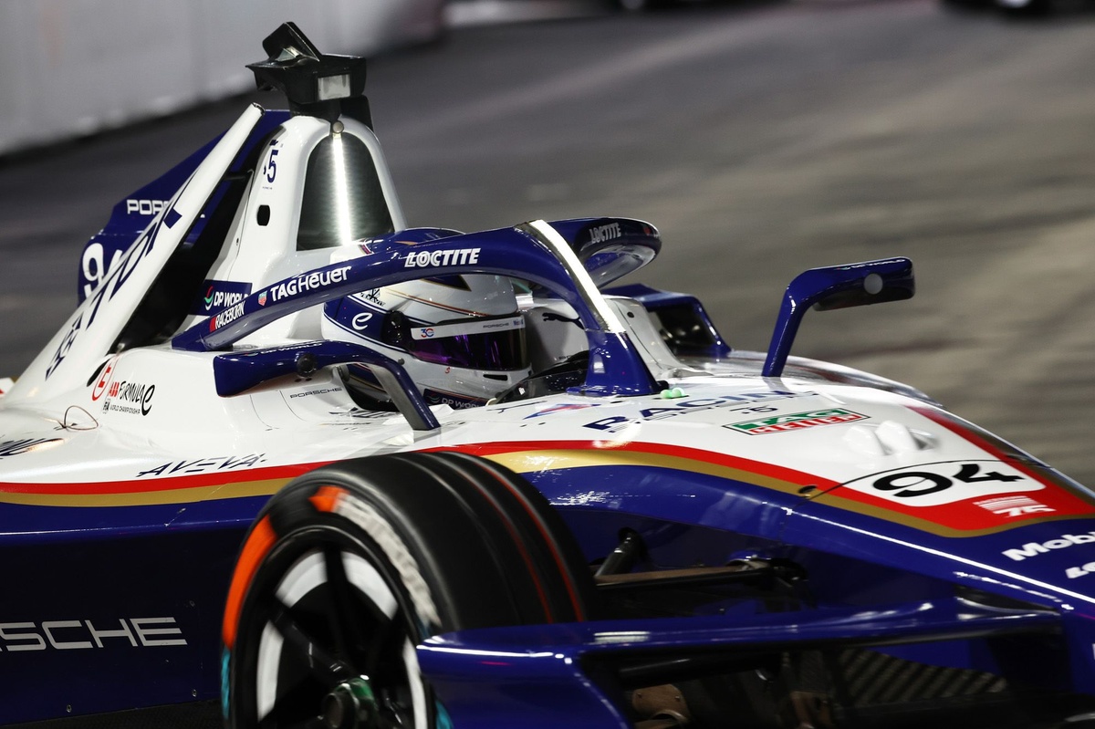 Pascal Wehrlein claims second Formula E title, zero points in London finale