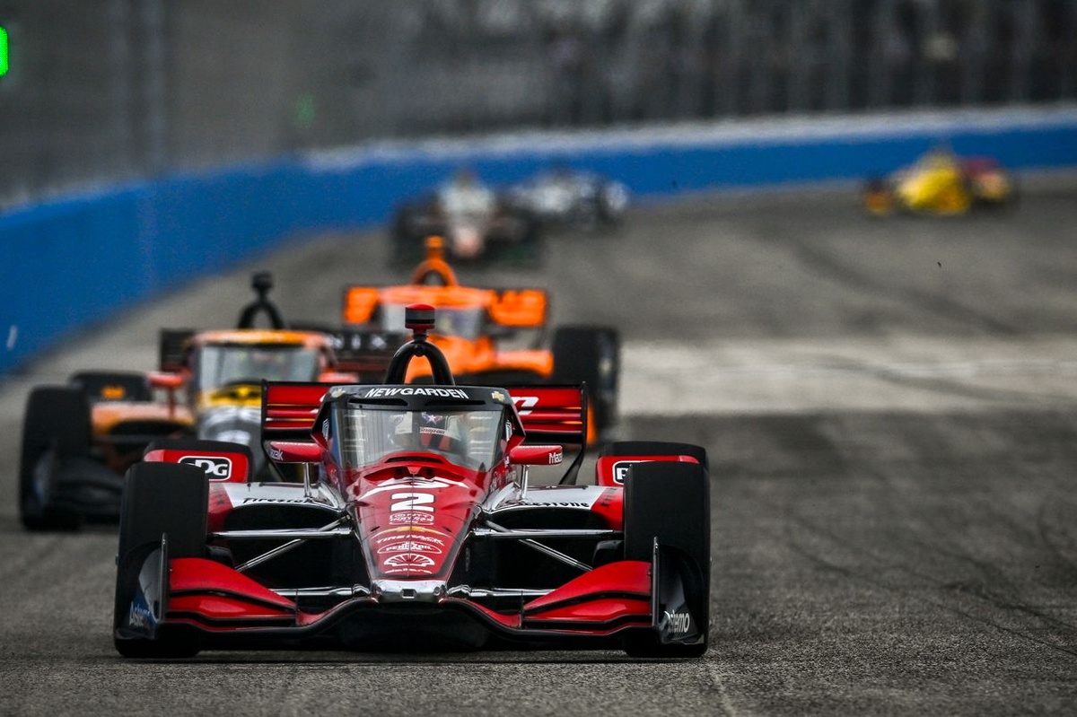 IndyCar Milwaukee R1 Rain Delay, Finish Rescheduled for Sunday