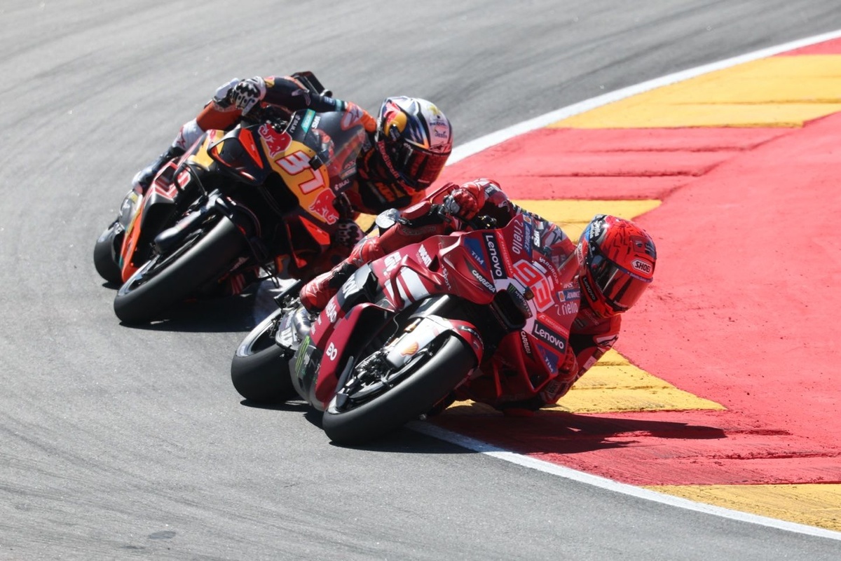 Pedro Acosta’s Aragon GP victory: why he fell short vs. Marc Marquez