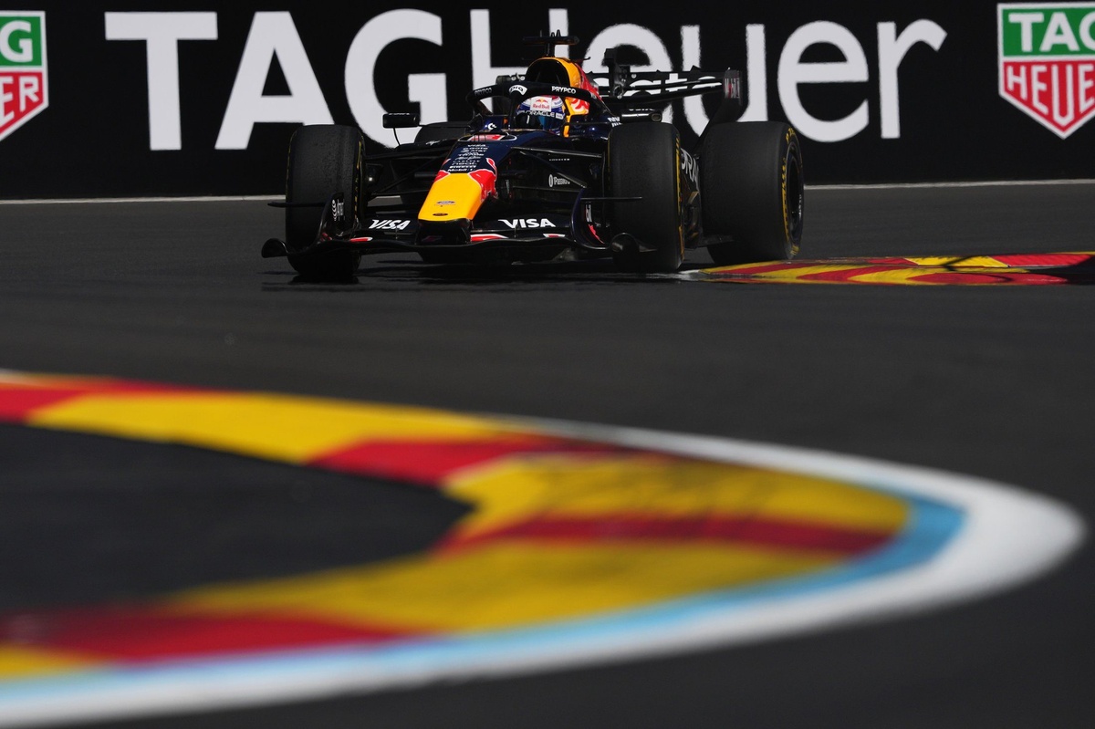 Max Verstappen seeks winning overtaking plan for 2024 Spanish GP.