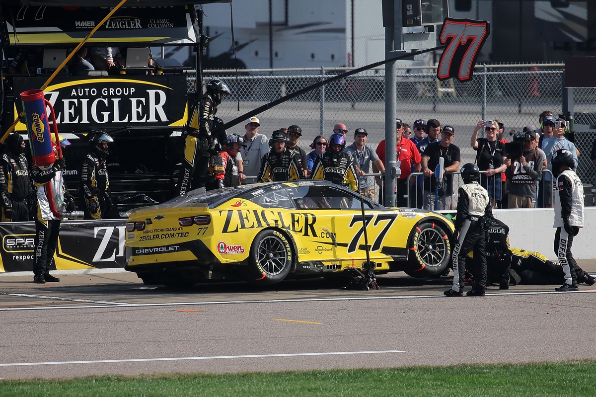 Carson Hocevar explains what caused restart pileup that upended good day