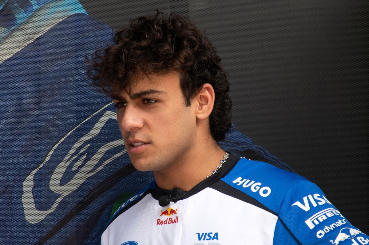 Arvid Lindblad to take grid penalty for F1 Bahrain GP