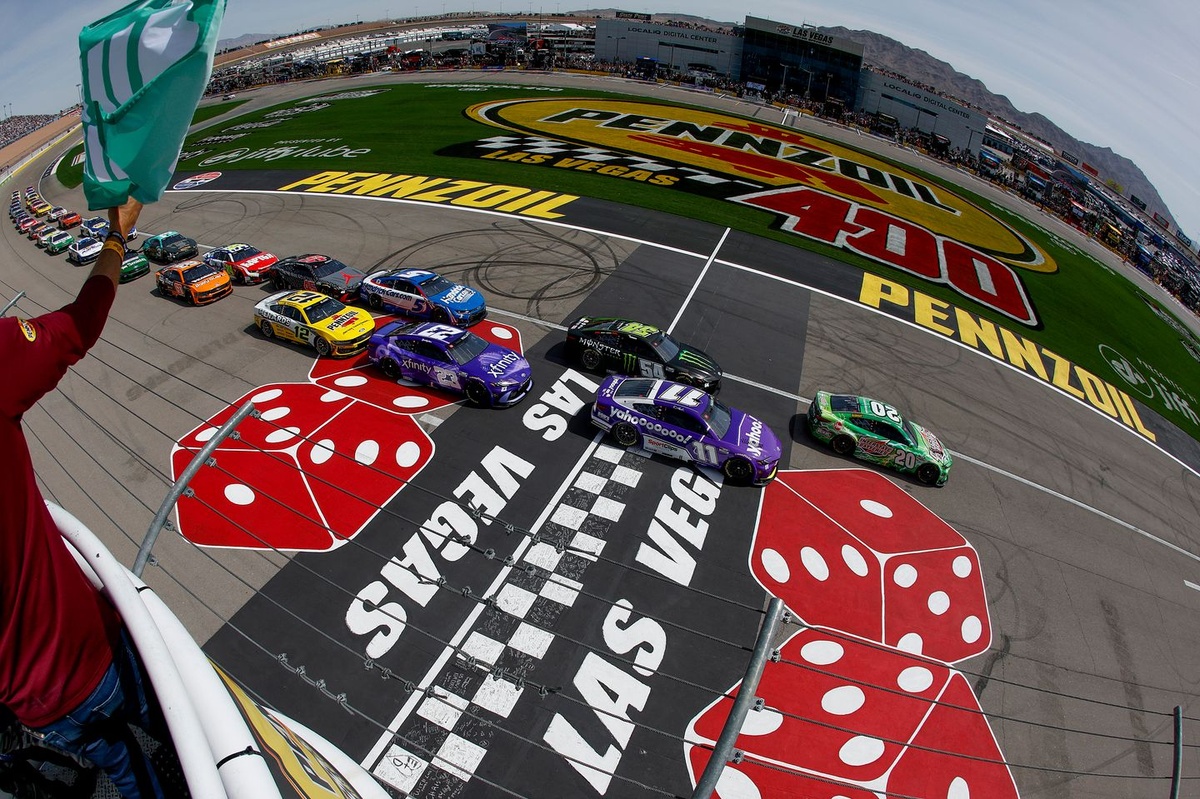 NASCAR Las Vegas II Live: Weekend Schedule, Start Times, Entry List & TV Guide