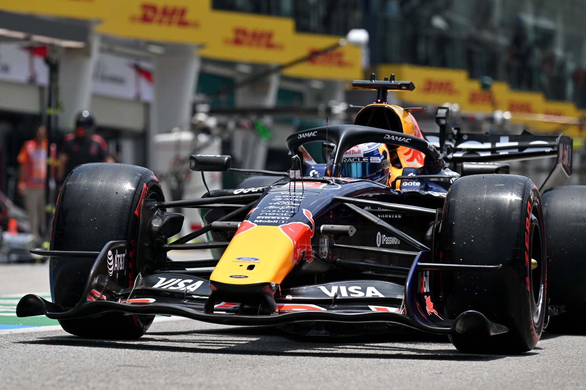 "Make all mistakes now" – Why Max Verstappen and Isack Hadjar want Red Bull to experiment for 2027